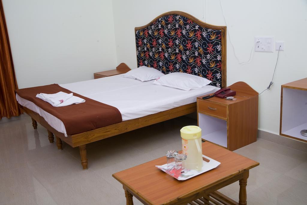 Vihas Inn Tirupati Pokoj fotografie